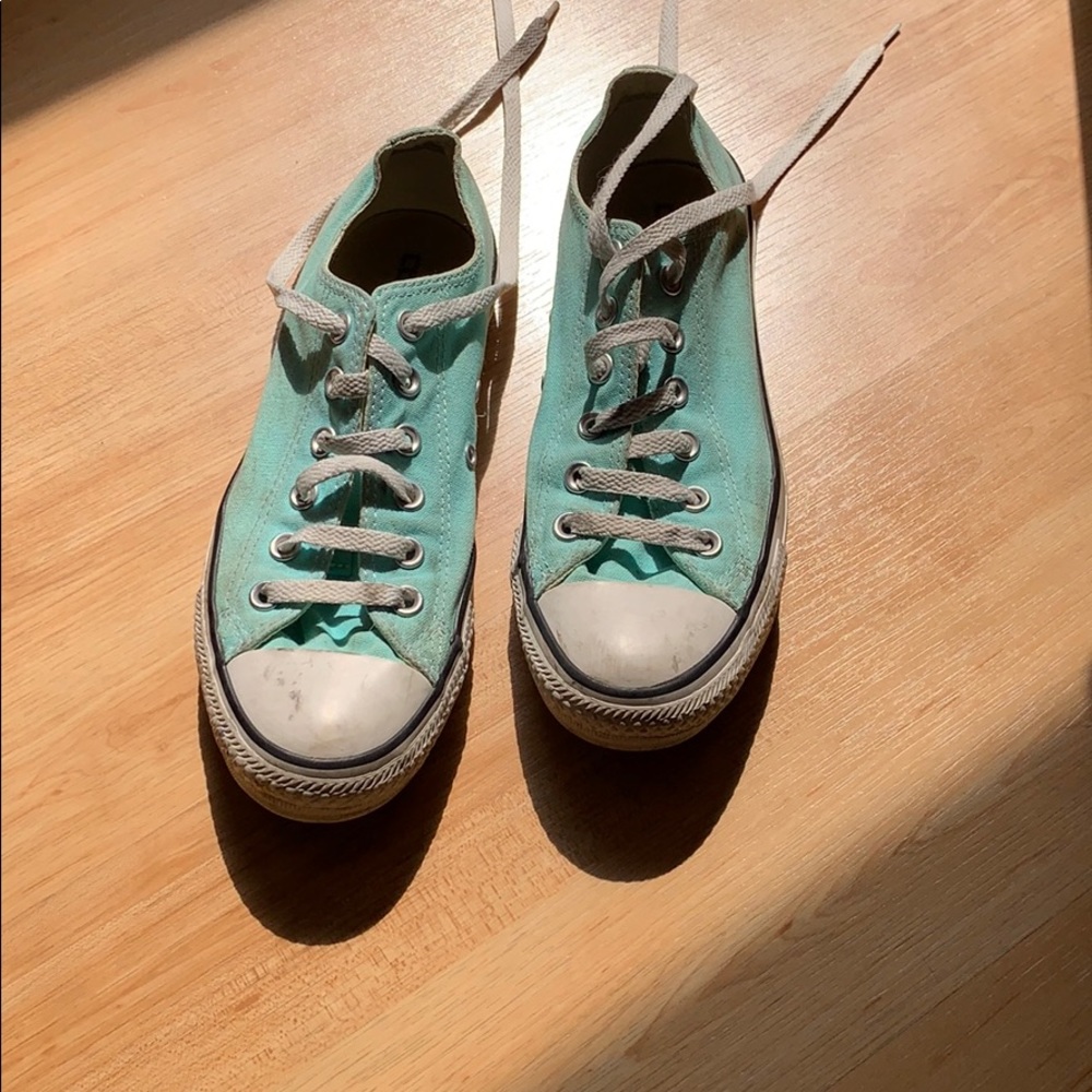 Converse, women’s 8, men’s 6, mint green